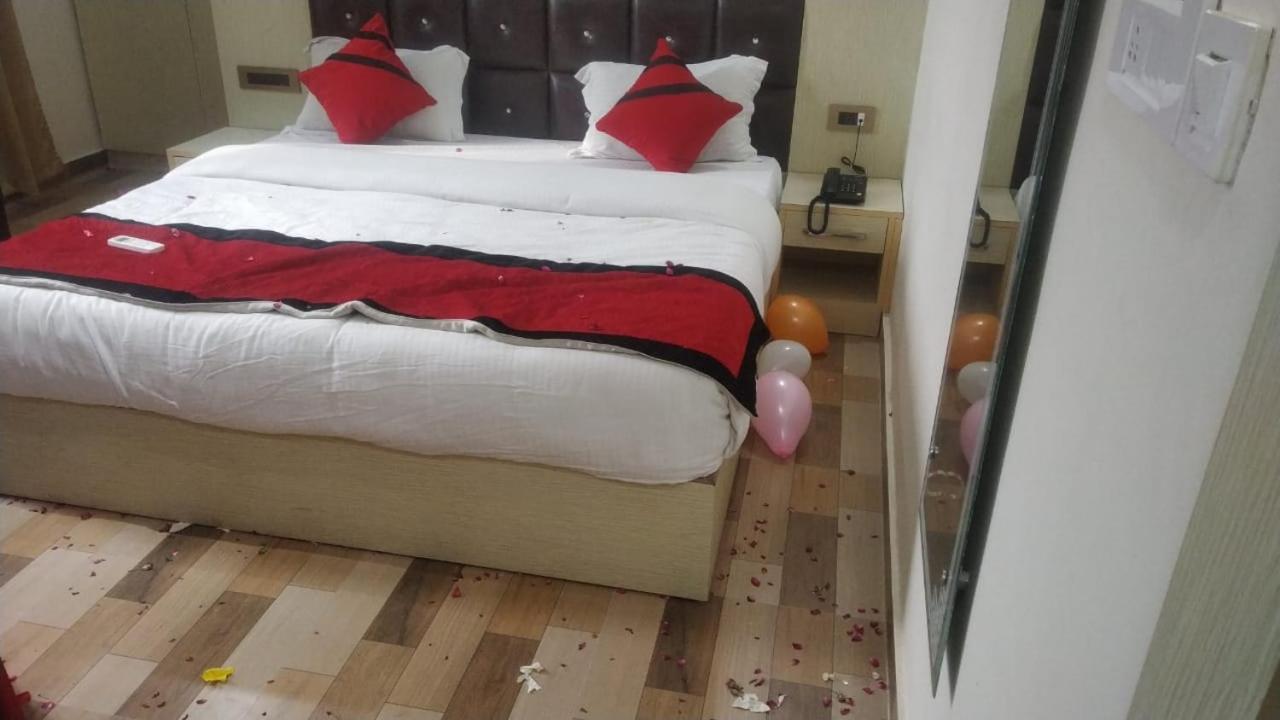 Hotel Ss Grand Lucknow Luaran gambar