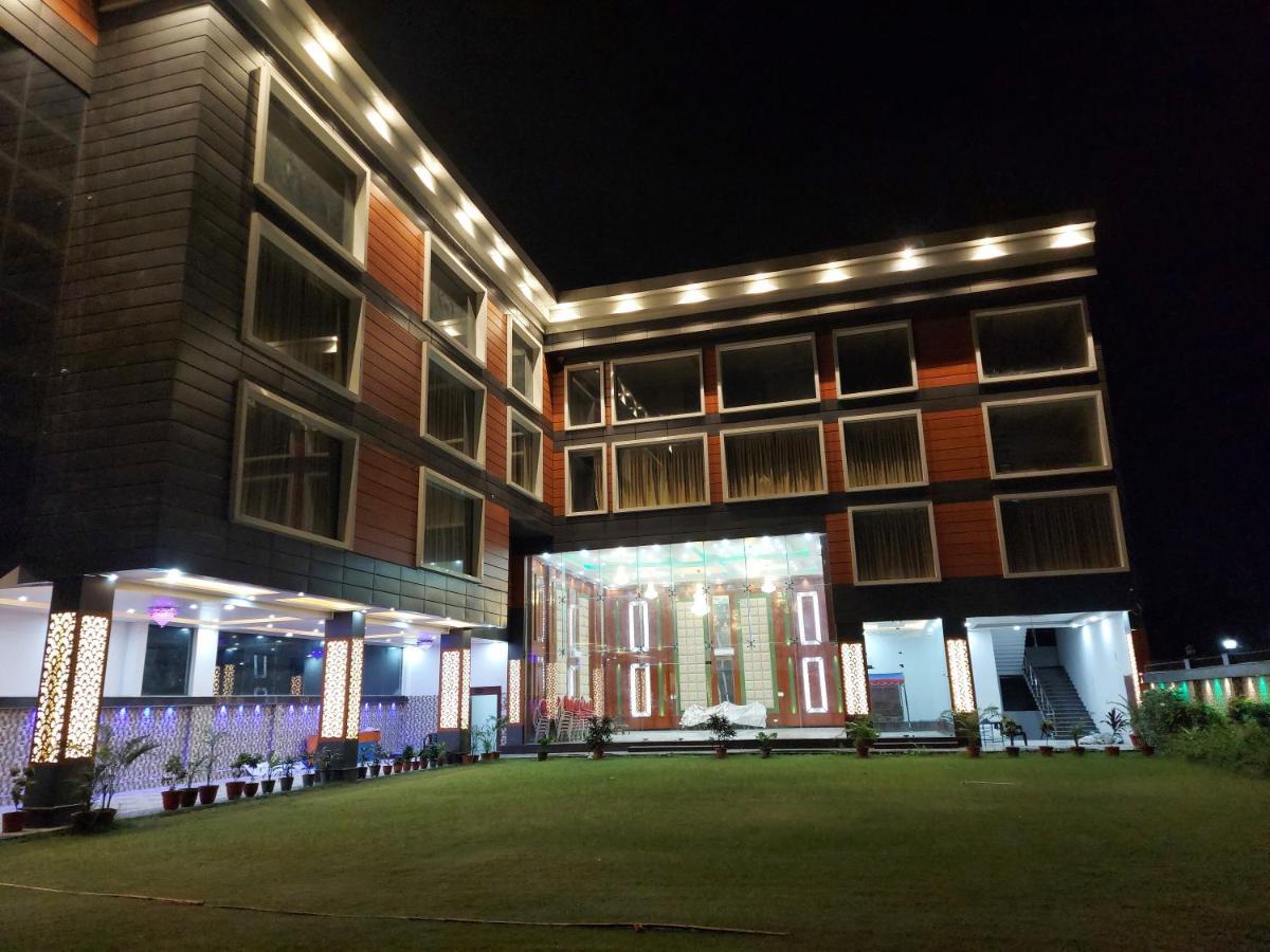 Hotel Ss Grand Lucknow Luaran gambar
