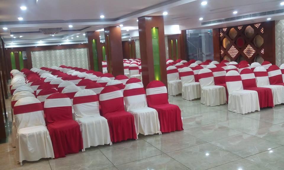 Hotel Ss Grand Lucknow Luaran gambar