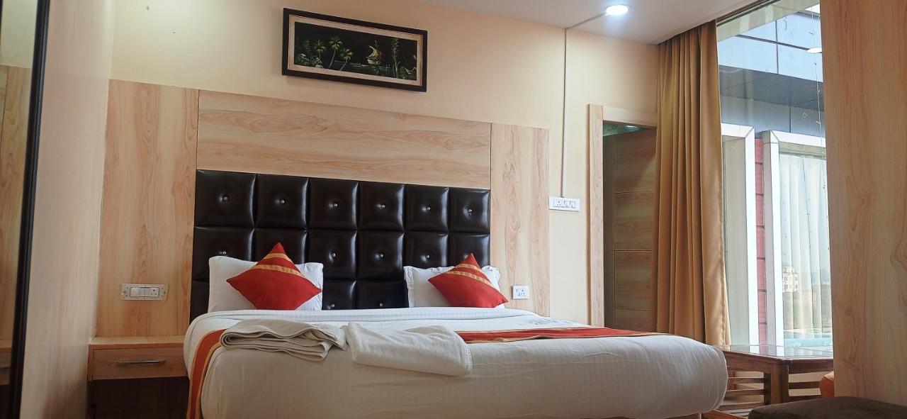 Hotel Ss Grand Lucknow Luaran gambar