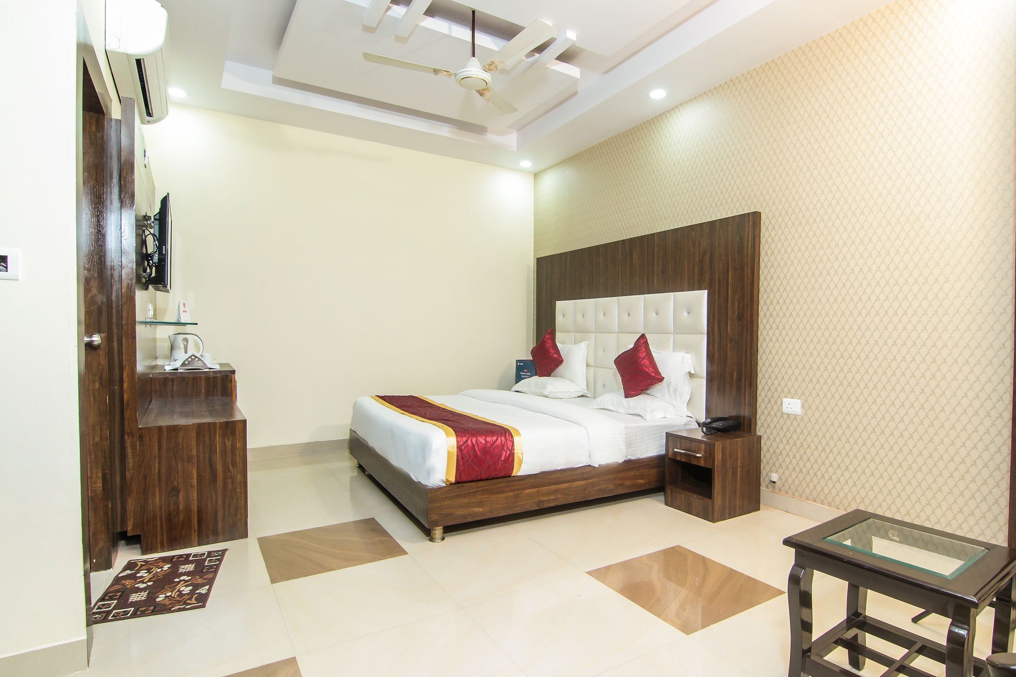 Hotel Ss Grand Lucknow Luaran gambar